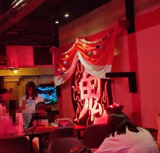 红色房间版本大全：体验极致恐怖的视觉盛宴