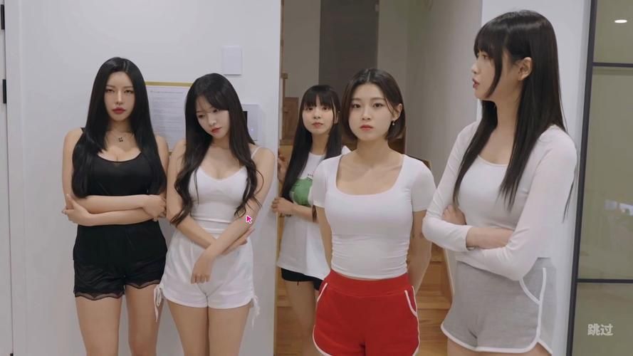 还在玩旧版阿西美女室友？最新版本已更新，快来下载吧！