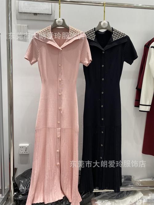 进入丽贝卡官网，发现更多潮流女装，款式超多！