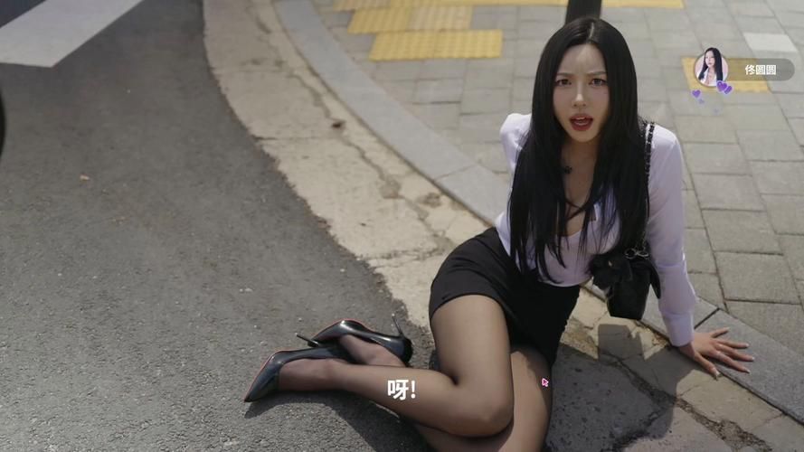 阿西美女室友安卓版下载安装：开启心跳加速的合租生活