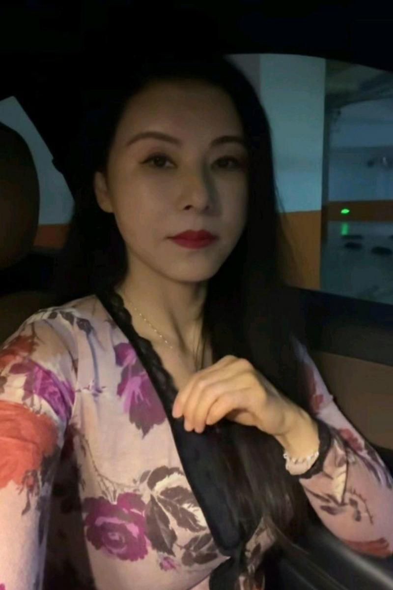 高清完整版徐娘半老第一季：最新剧情等你体验